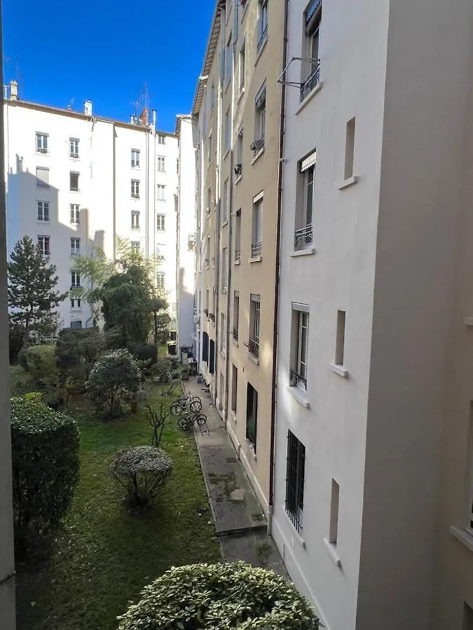 Nid De Calme Centrale Climatise Lyon 0*,