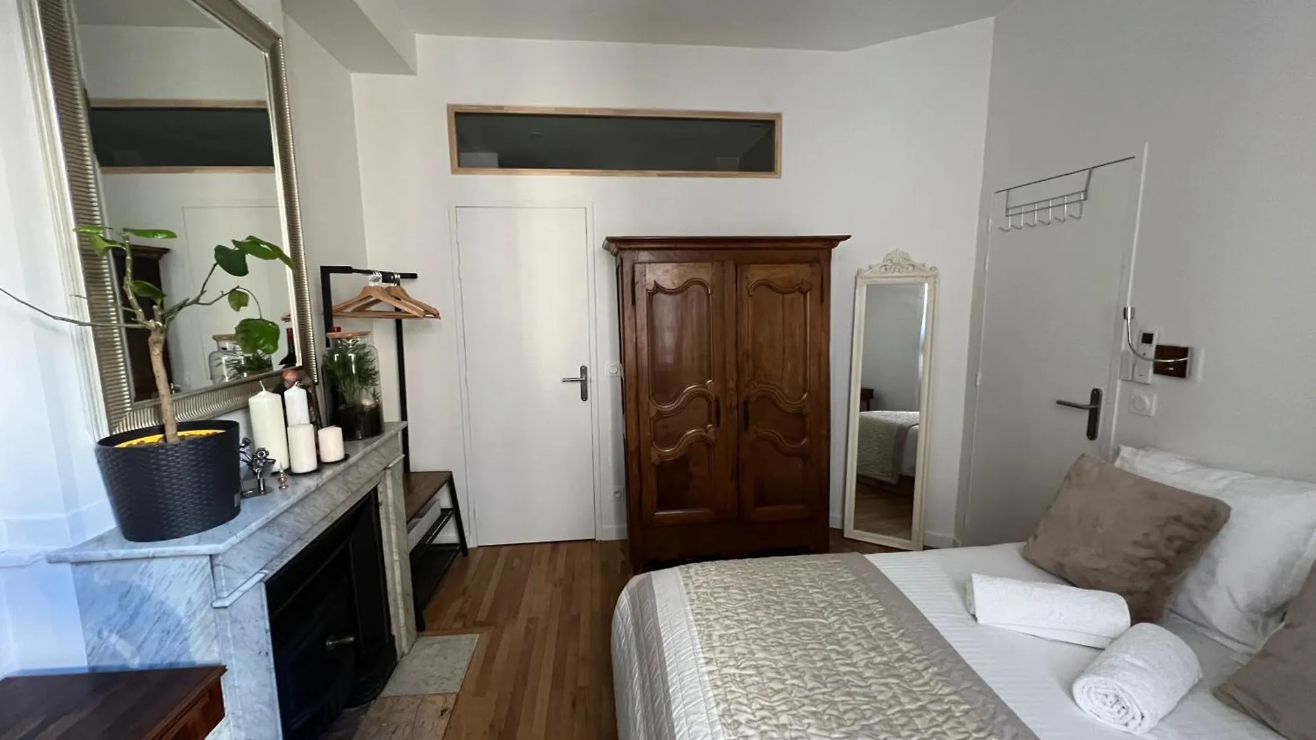 Nid De Calme Centrale Climatise Lyon Apartment